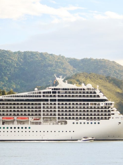 Signature Halong Cruise