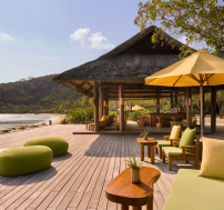 Drinks_by_the_Beach_Outdoor