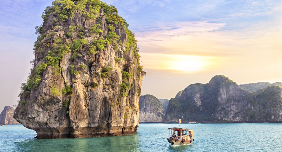 Day 12: Lang Son - Bai Tu Long Bay (B, L, D) (Breakfast, Lunch, Dinner)